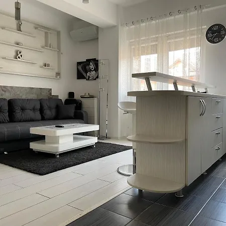 Militari Apartment *